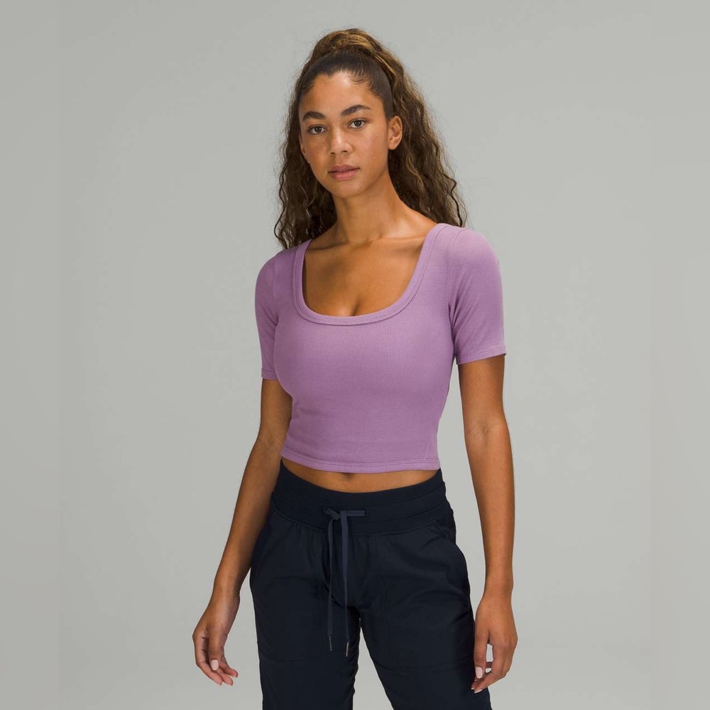Like New Lululemon Ribbed Held Tight Tee Size 8 Purple Square Neck Short Sleeve